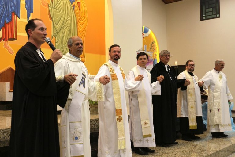 3da1e25c-e6b4-4311-beaa-8c0704c2e9de